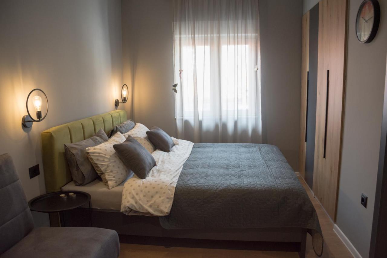 Old Town Premium Apartments- Free Parking شقة
