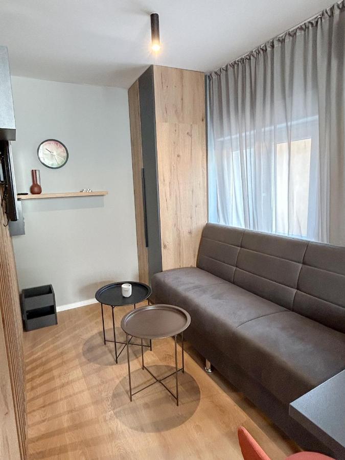 Old Town Premium Apartments- Free Parking شقة *